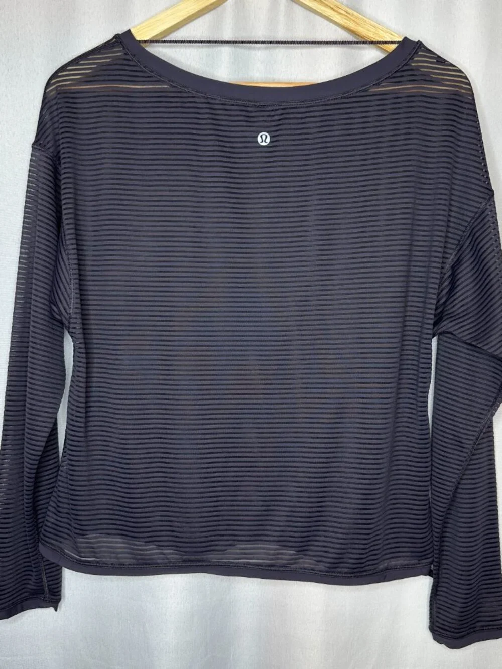 Lululemon Lean In Burnout Stripe Purple Top Large* Gym Workout Athleisure Casual - Picture 2 of 5